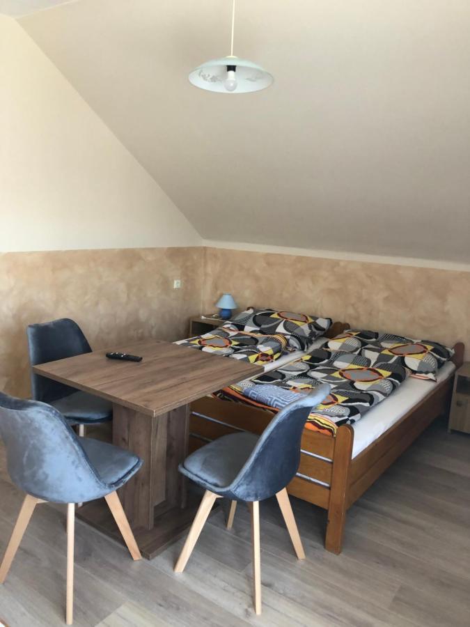 Tulipán Vendégház Hajdúszoboszló Exterior foto