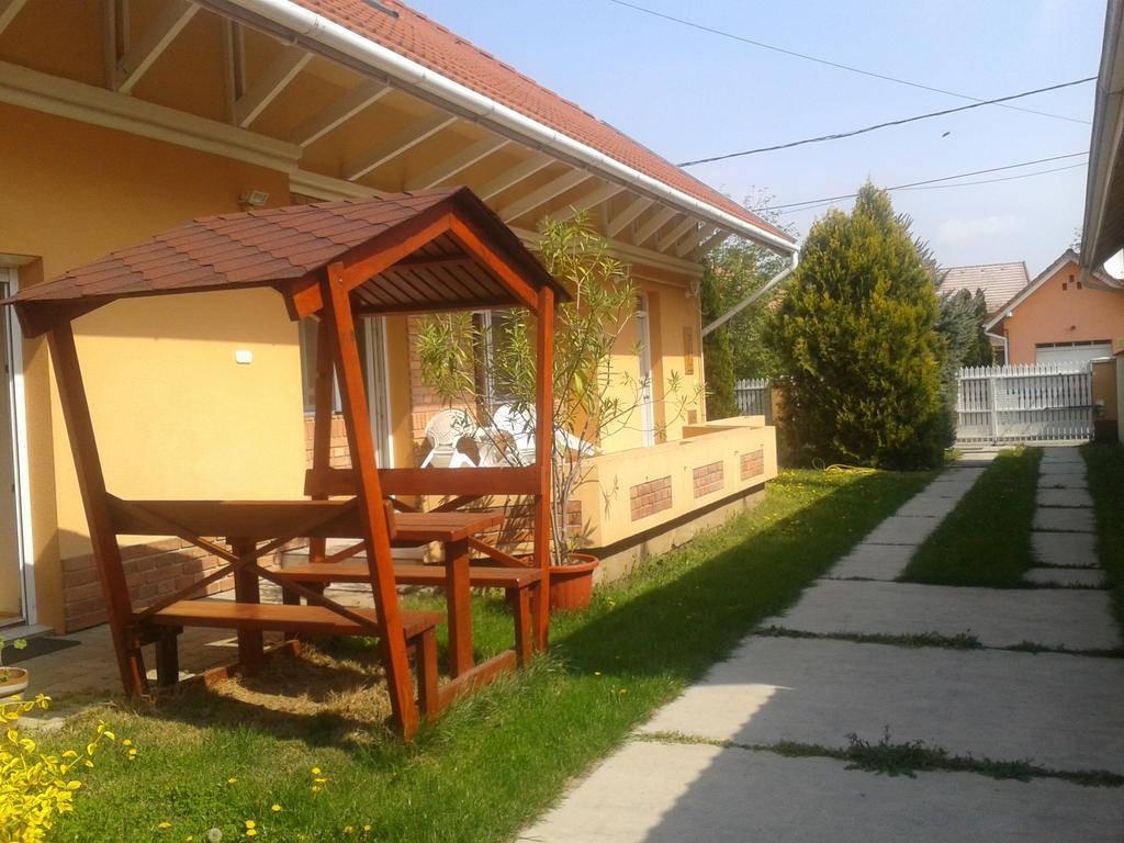 Tulipán Vendégház Hajdúszoboszló Exterior foto