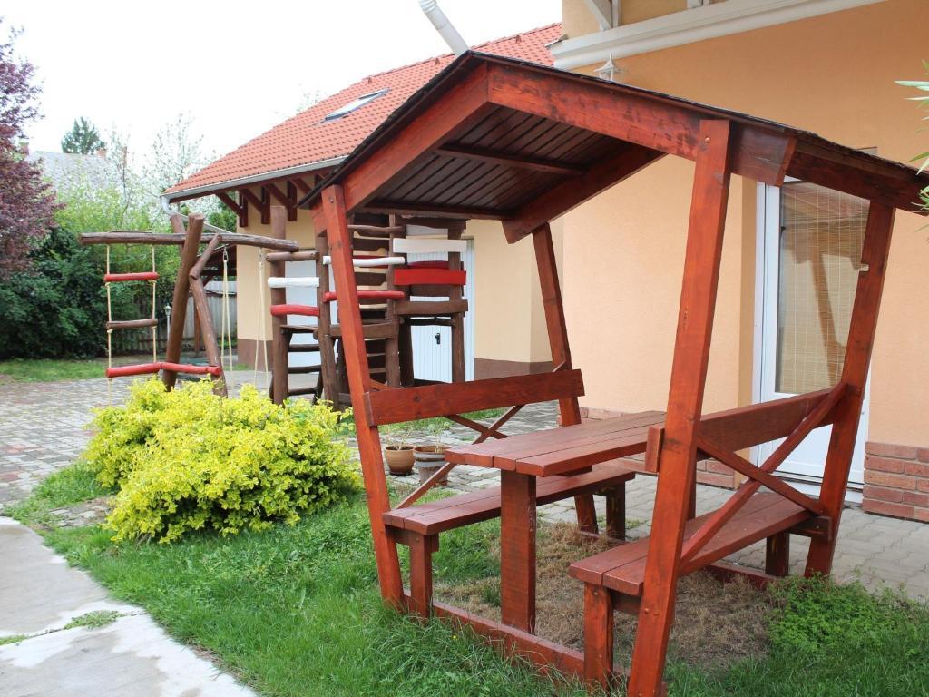 Tulipán Vendégház Hajdúszoboszló Exterior foto
